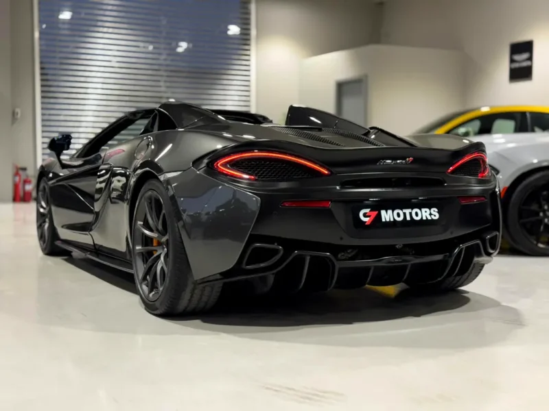 2018 McLaren 570S Spider 3.8-liter twin-turbocharged V8 Grey Sports Car GCC Specs Full Option