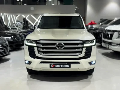 2023 Toyota Land Cruiser VXR 4.0 Litres V6 Petrol Engine White Beige SUV GCC Specs