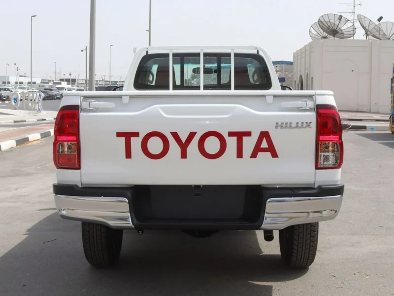 202 Toyota Hilux SC 2.4 Litres 4 Cylinders Diesel Engine White Maroon Pickup Truck GCC Specs