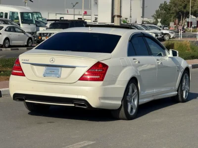 2012 Mercedes-Benz S-Class S 550 8 Cylinders Petrol Engine White Black Sedan 4 Auction Grade