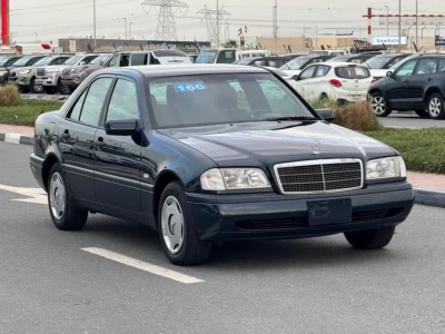 1997 Mercedes-Benz C-Class C200 4 Cylinders Petrol Engine Black Sedan 4 Auction Grade