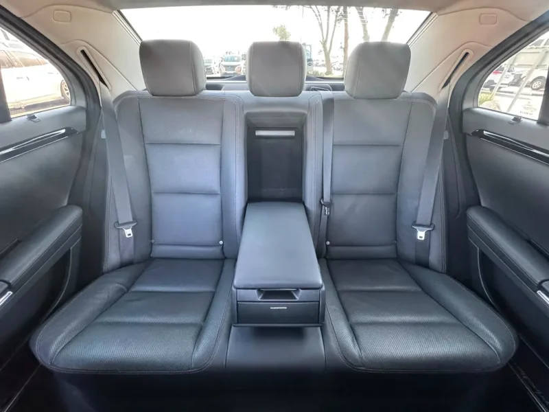 2012 Mercedes-Benz S-Class S 550 8 Cylinders Petrol Engine White Black Sedan 4 Auction Grade