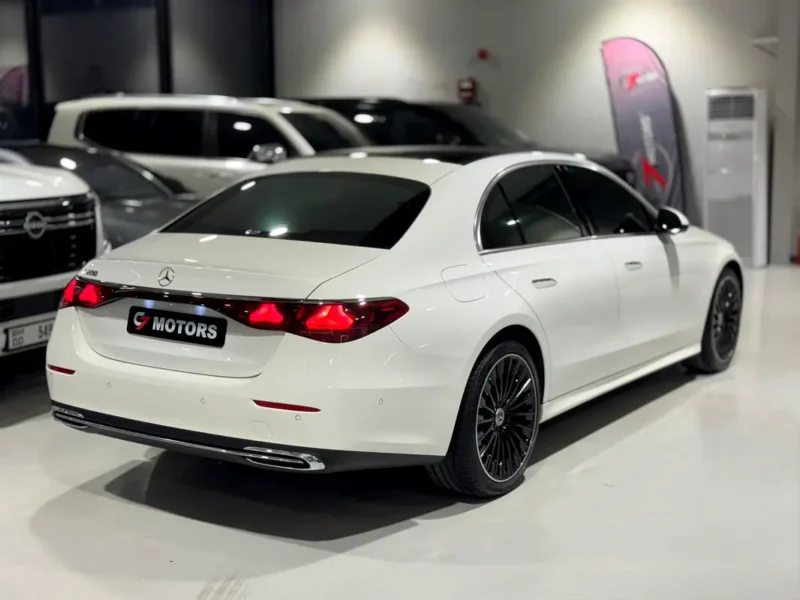 2025 Mercedes-Benz E-Class E 200 2.0L Turbocharged 4 Cylinders Petrol Engine White Black Sedan