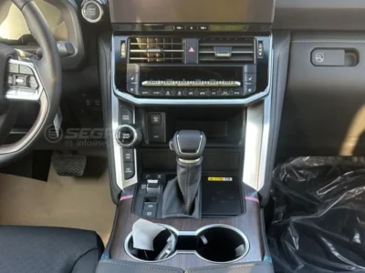 2026 Toyota Land Cruiser VX 3.3L Twin-Turbo Diesel 6 Cylinders Engine White Black SUV GCC Specs