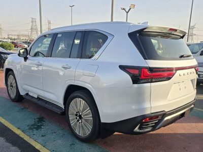 2026 LEXUS SIGNATURE LX600 3.5 Litres 6 Cylinders Engine White Tan SUV A/T