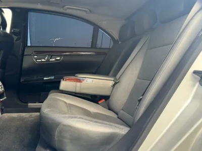 2010 Mercedes-Benz S-Class S 550 8 Cylinders Petrol Engine Silver Black Sedan CLEAN CAR
