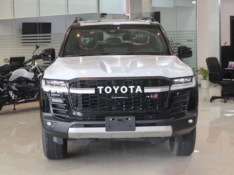 2026 Toyota Land Cruiser GR-Sport 3.3L Turbo Diesel 6 Cylinders Engine Black Red SUV GCC Specs