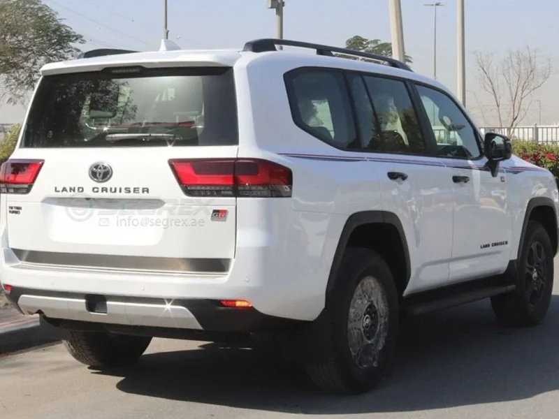 2026 Toyota Land Cruiser GR-Sport 3.3L Turbo Diesel 6 Cylinders Engine White Red SUV GCC Specs
