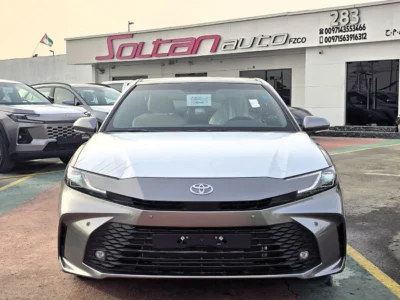 2026 Toyota Camry LE 2.5L Hybrid 4 Cylinders Engine Silver Beige Sedan GCC Specs