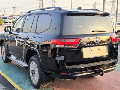 2026 Toyota Land Cruiser GXR 4.0 Litres 6 Cylinders Petrol Engine Black SUV GCC Specs