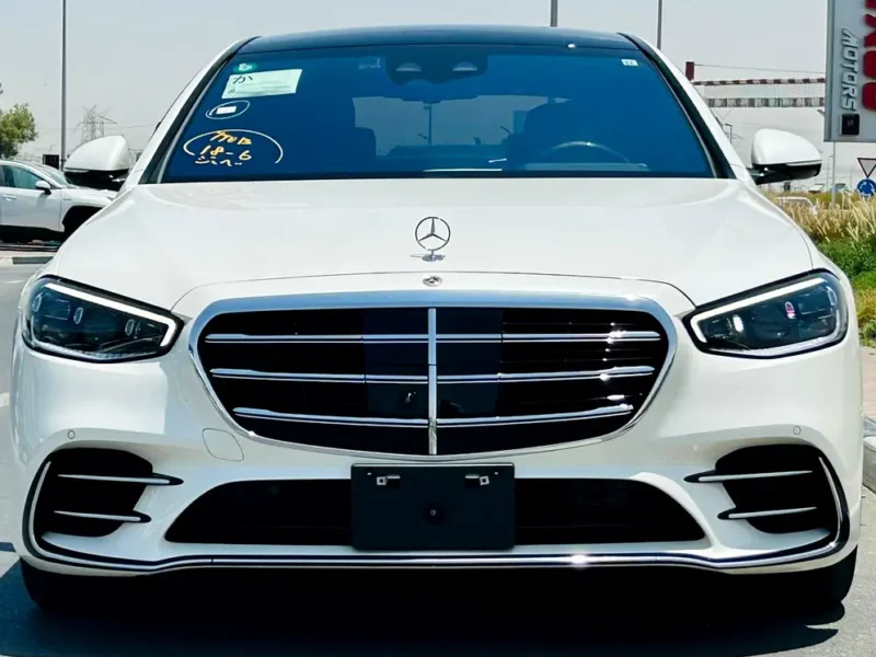 2022 Mercedes-Benz S-Class S 580 4Matic 4.0-liter V8 Biturbo Petrol Engine White Black Sedan