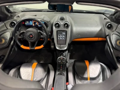 2018 McLaren 570S Spider 3.8-liter twin-turbocharged V8 Grey Sports Car GCC Specs Full Option