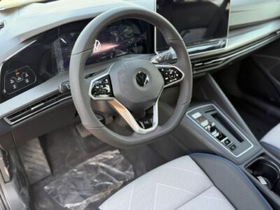 2025 Volkswagen Golf Base 2.0 Litres 4 Cylinders Petrol Engine Black Grey Hatchback