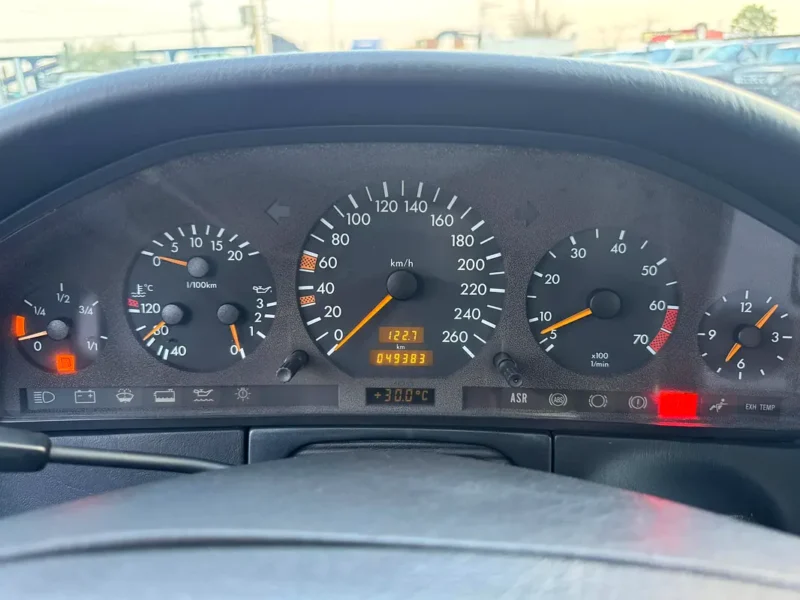 1993 Mercedes-Benz SEL-Class 500 SEL 8 Cylinders Petrol Engine Black Sedan Clean Title