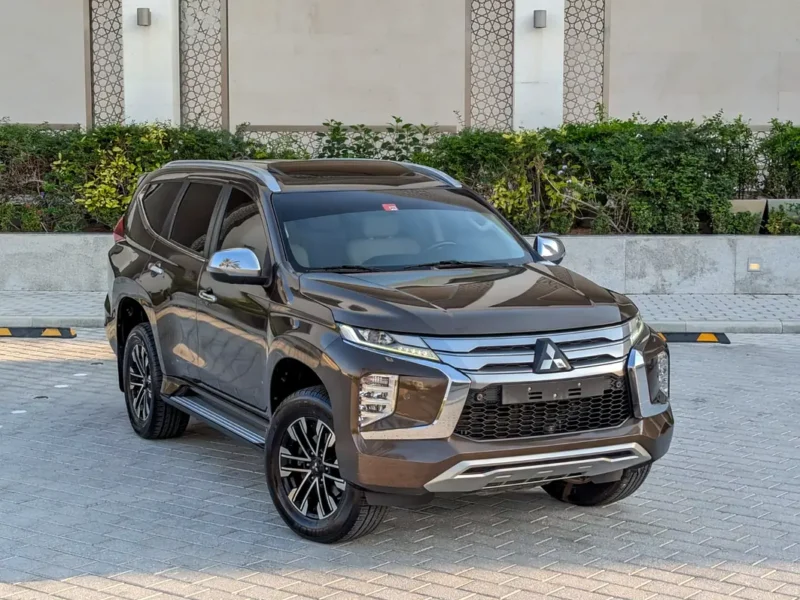 2021 Mitsubishi Montero Sport GLS 4WD Premium 6 Cylinders Petrol Engine Brown Beige SUV GCC