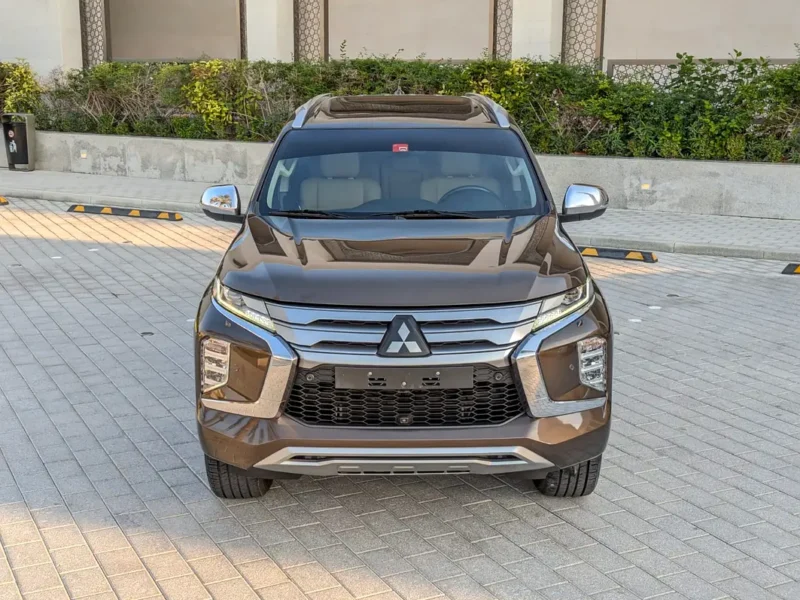 2021 Mitsubishi Montero Sport GLS 4WD Premium 6 Cylinders Petrol Engine Brown Beige SUV GCC