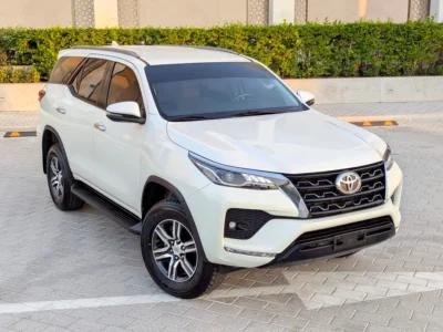 2022 Toyota Fortuner GXR 6 Cylinders Petrol Engine White Brown SUV GCC Specs