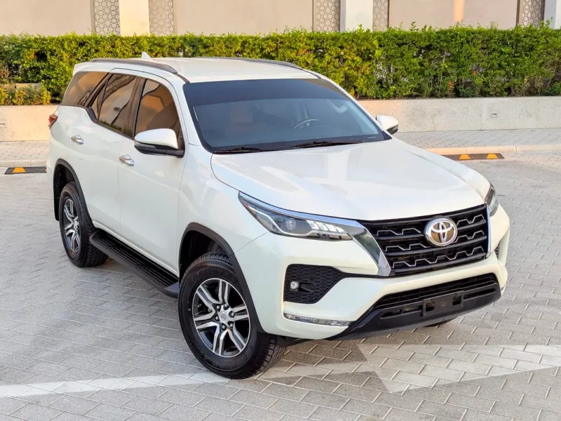 2022 Toyota Fortuner GXR 6 Cylinders Petrol Engine White Brown SUV GCC Specs
