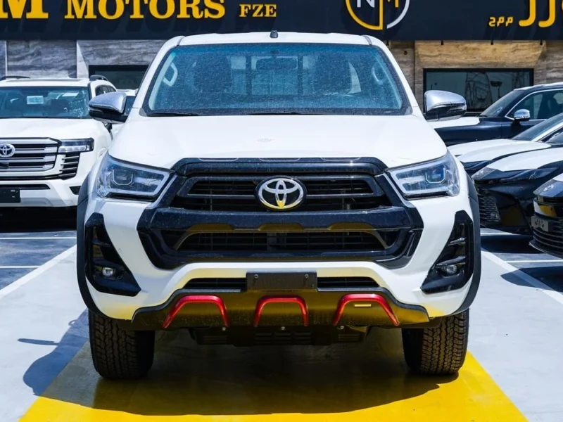 2026 Toyota Hilux 4.0 Litres 6 Cylinders Petrol Engine White Black Pickup Truck GCC Specs
