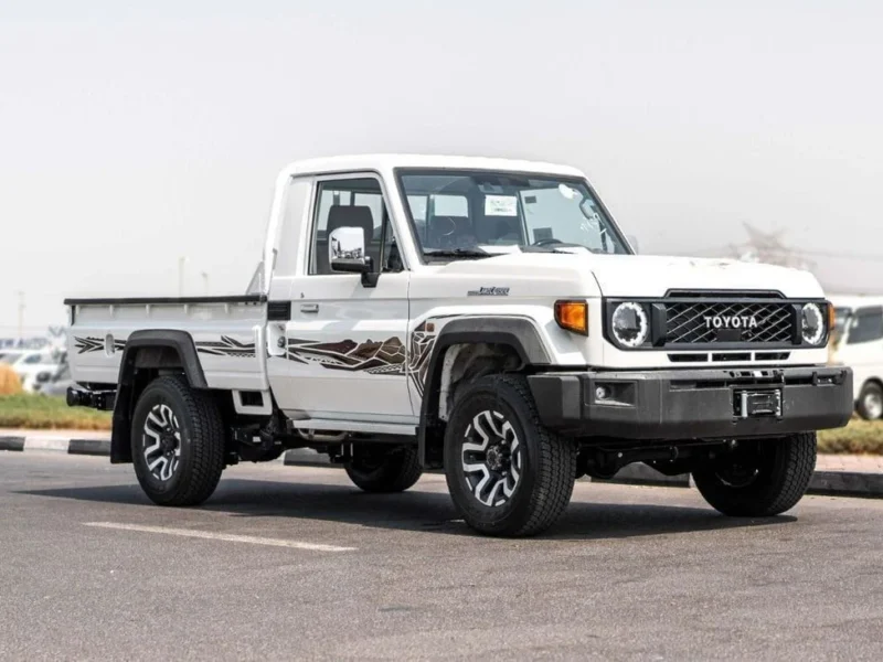 2026 Toyota Land Cruiser LC 79 4.0 Litres V6 Petrol Engine White Tan Pickup Truck GCC Specs