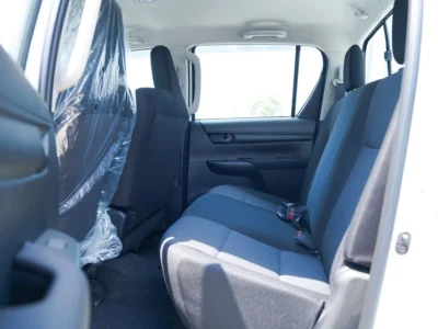 2026 Toyota Hilux 2.4 Litres 4 Cylinders Diesel Engine White Black Pickup Truck GCC Specs Manual