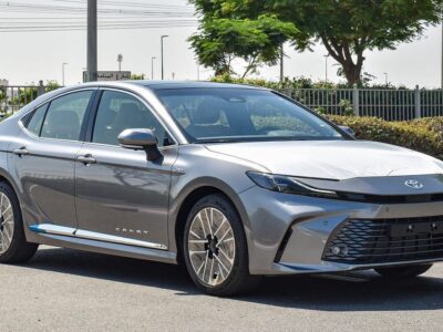 2025 Toyota Camry Lumiere 2.5 Litres 4 Cylinders Engine HEV Grey Tan Sedan GCC Specs