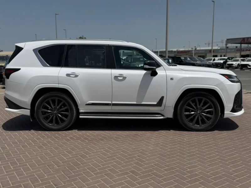 2026 LEXUS LX600 Fsport 3.5 Litres Twin Turbo 6 Cylinders Petrol Engine White Red SUV GCC Specs