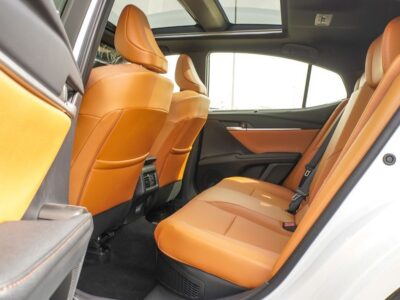 2025 Toyota Camry Lumiere 2.5 Litres 4 Cylinders Engine HEV White Tan Sedan GCC Specs