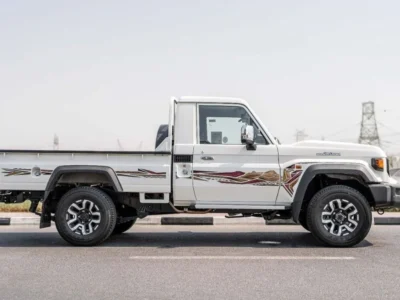 2026 Toyota Land Cruiser LC 79 4.0 Litres V6 Petrol Engine White Tan Pickup Truck GCC Specs