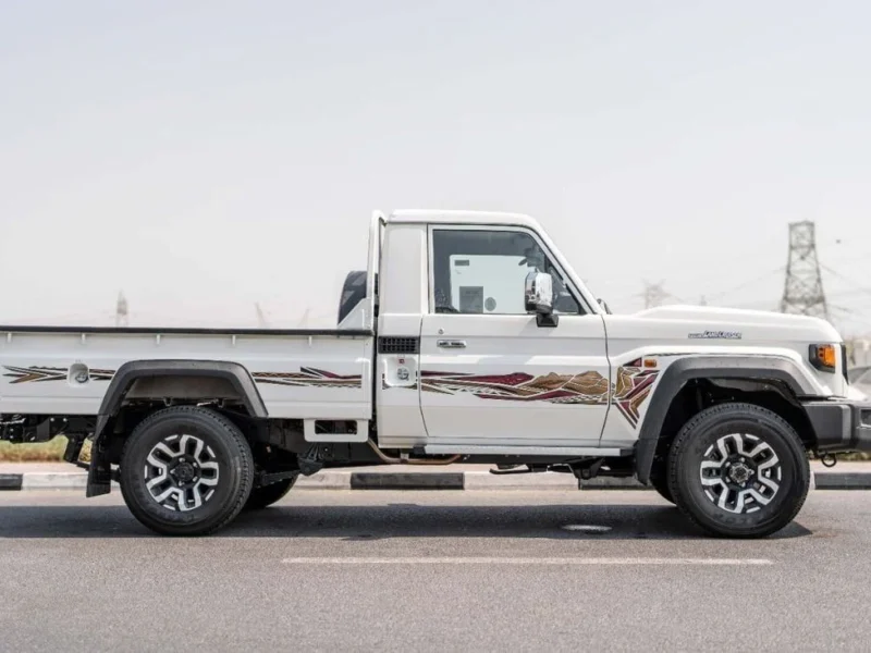2026 Toyota Land Cruiser LC 79 4.0 Litres V6 Petrol Engine White Tan Pickup Truck GCC Specs