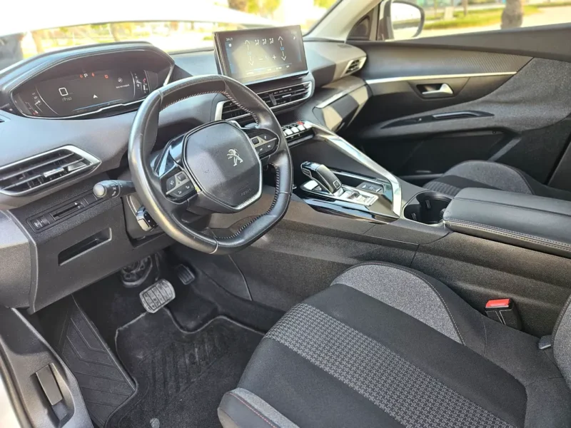2022 Peugeot 3008 Active Plus 1.6 Litres 4 Cylinders Petrol Engine White Grey SUV GCC Specs