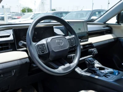 2026 Toyota RAV 4 2.5 Litres 4 Cylinders Petrol Engine Gold Beige SUV GCC Specs Automatic