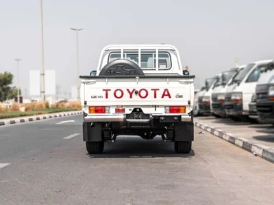 2026 Toyota Land Cruiser LC 79 4.0 Litres V6 Petrol Engine White Tan Pickup Truck GCC Specs