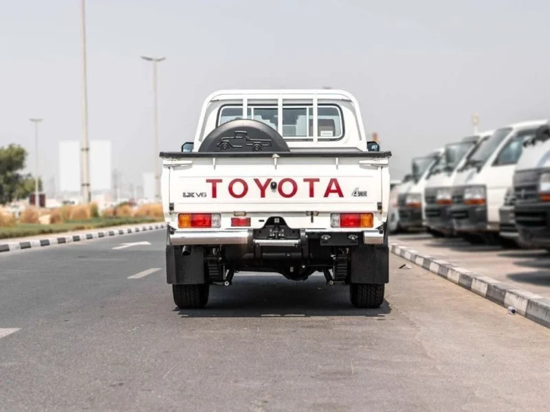2026 Toyota Land Cruiser LC 79 4.0 Litres V6 Petrol Engine White Tan Pickup Truck GCC Specs
