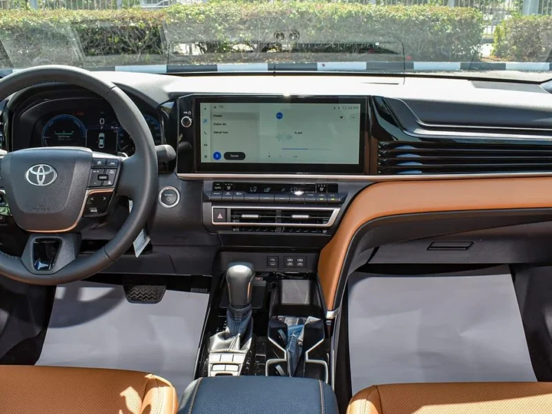 2025 Toyota Camry Lumiere 2.5 Litres 4 Cylinders Engine HEV Grey Tan Sedan GCC Specs