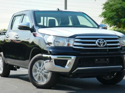 2025 Toyota Hilux 2.7 Litres 4 Cylinders Petrol Engine Black Pickup Truck GCC Specs