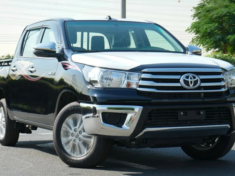 2025 Toyota Hilux 2.7 Litres 4 Cylinders Petrol Engine Black Pickup Truck GCC Specs