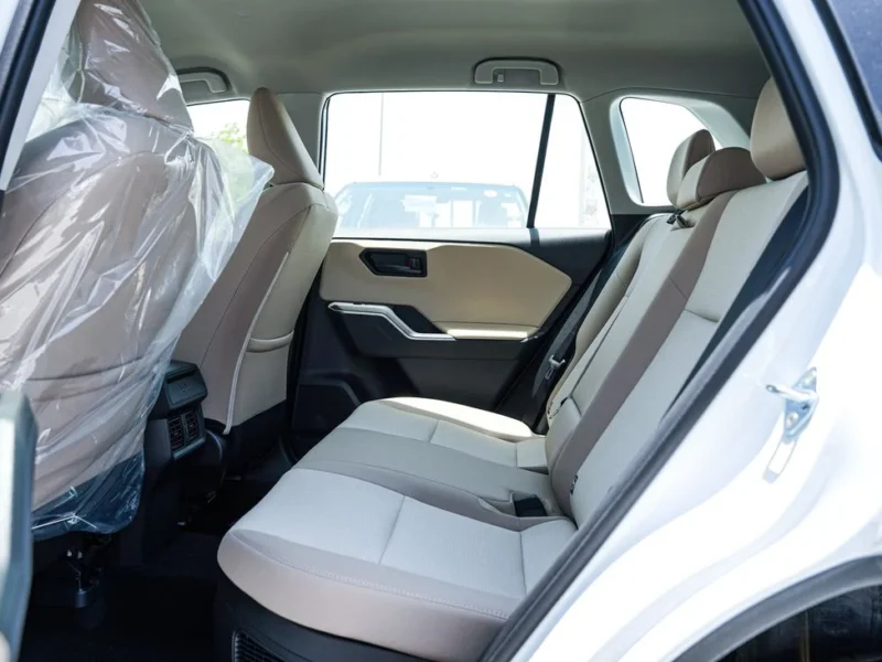 2026 Toyota RAV 4 2.5 Litres 4 Cylinders Hybrid Engine White Beige SUV GCC Specs Automatic