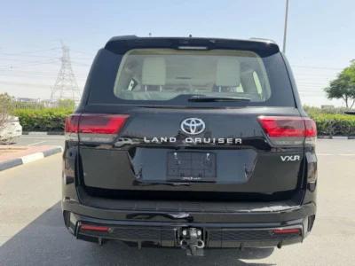 2026 Toyota Land Cruiser VXR 4.0 Litres 6 Cylinders Petrol Engine Black Beige SUV GCC Specs