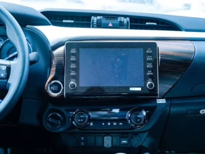 2026 Toyota Hilux 4.0 Litres 6 Cylinders Petrol Engine White Black Pickup Truck GCC Specs