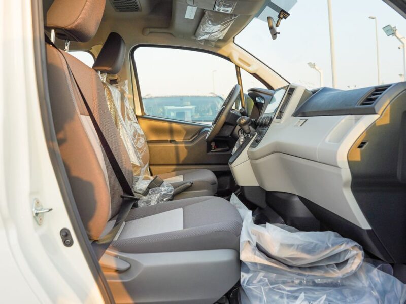 2025 Toyota Hiace 3.5 Litres 6 Cylinders Diesel Engine White Grey Van GCC Specs Automatic