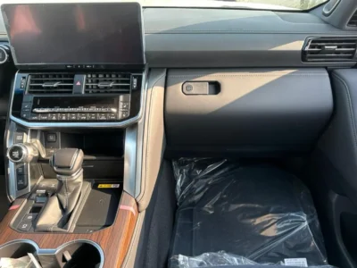 2025 Toyota Land Cruiser VX 3.5 Litres 6 Cylinders TWIN TURBO Petrol Engine White Black SUV Automatic