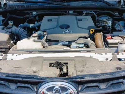 2025 Toyota Fortuner 2.4 Litres 4 Cylinders Diesel Engine White Tan SUV GCC Specs Automatic