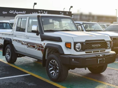 2024 Toyota Land Cruiser Pick Up 4.0 Litres V6 Petrol Engine Double Cabin AT White Tan GCC Specs