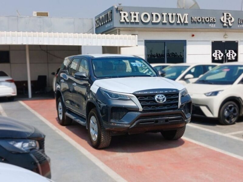 2025 Toyota Fortuner 2.4 Litres 4 Cylinders Diesel Engine Grey Tan SUV GCC Specs Automatic