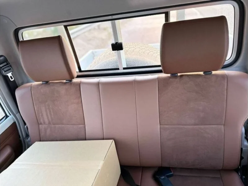 2024 Toyota Land Cruiser Pick Up 79 4.0 Litres V6 Petrol Engine Double Cabin AT White Tan GCC Specs