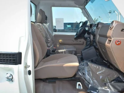 2024 Toyota Land Cruiser Pick Up 4.0 Litres V6 Petrol Engine Single Cabin AT White Beige GCC Specs