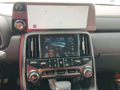 2025 Lexus LX600 3.5-liter twin-turbo V6 Petrol Engine White Red SUV GCC Specs Automatic