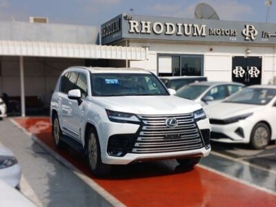 2025 Lexus LX600 3.5-liter twin-turbo V6 Petrol Engine White Red SUV GCC Specs Automatic