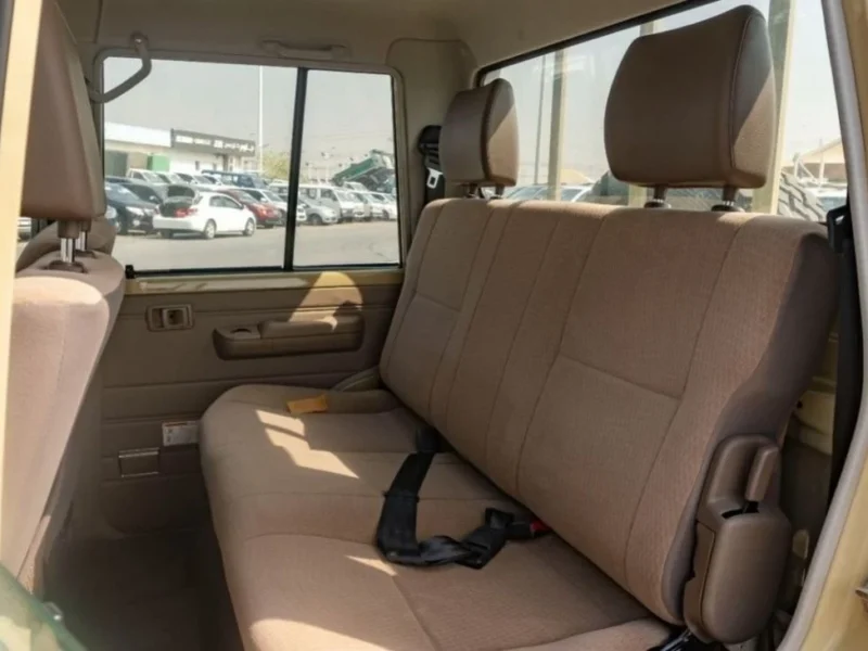 2022 Toyota Land Cruiser 79 Pick Up 4.2 Litres V6 Diesel Engine Double Cabin MT Beige GCC Specs